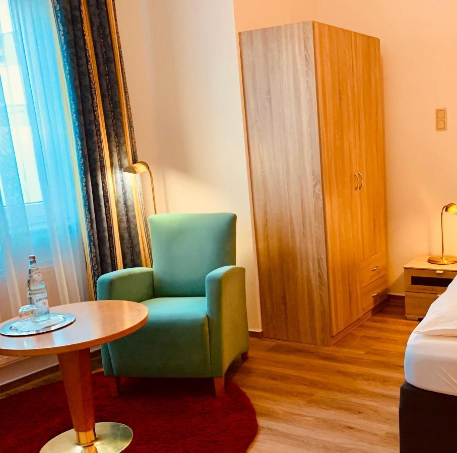 Hotel Gasthaus Zur Eule Кельн Екстер'єр фото