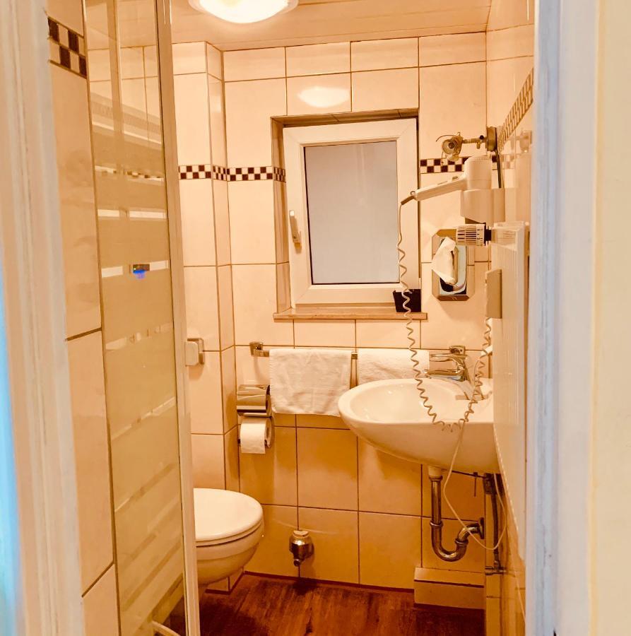 Hotel Gasthaus Zur Eule Кельн Екстер'єр фото